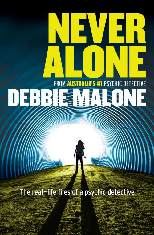 Cover of the book Never Alone by Debbie Malone, Rockpool Publishing