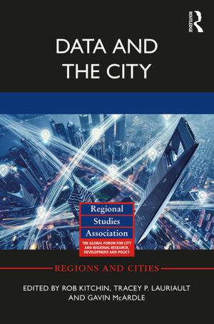 Cover of the book Data and the City by Philip Banyard, Cara Flanagan