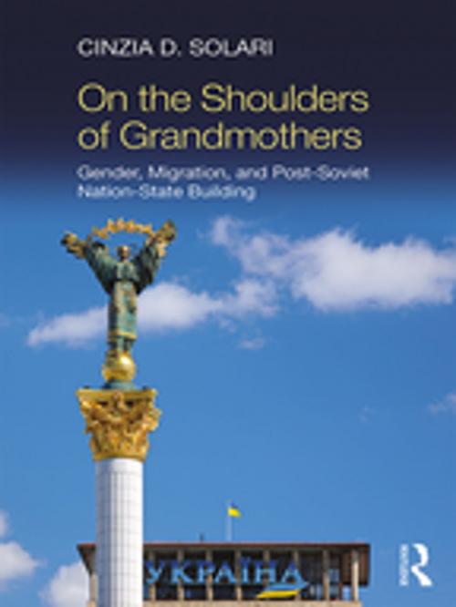 Cover of the book On the Shoulders of Grandmothers by Cinzia D. Solari, Taylor and Francis