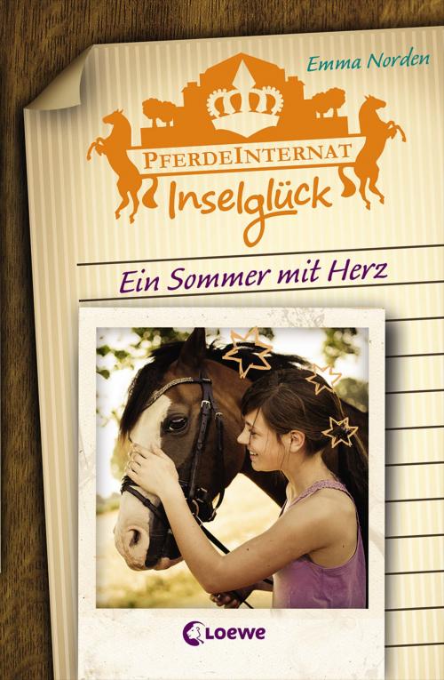 Cover of the book Pferdeinternat Inselglück 4 - Ein Sommer mit Herz by Emma Norden, Loewe Verlag
