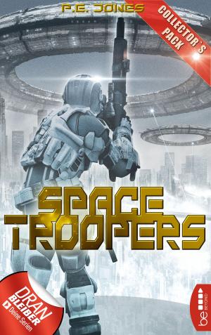 Book cover of Space Troopers - Collector's Pack
