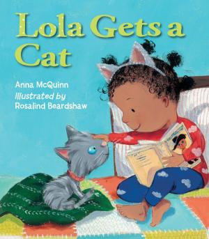 Cover of the book Lola Gets a Cat by Mitali Perkins