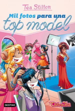 Cover of the book Mil fotos para una top model by Moruena Estríngana