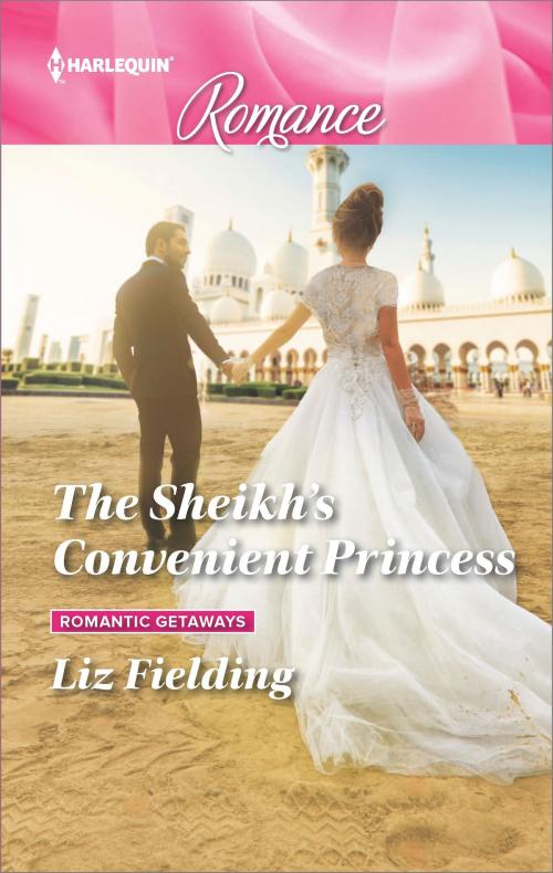 Cover of the book The Sheikh's Convenient Princess by Liz Fielding, Harlequin