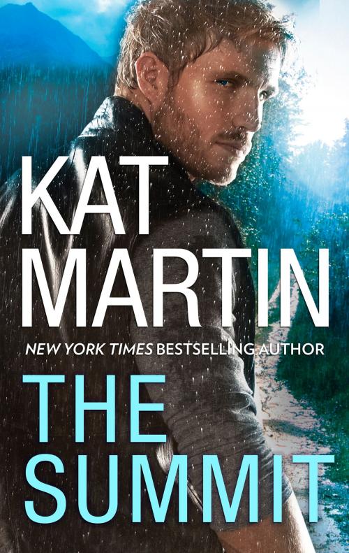 Cover of the book The Summit by Kat Martin, MIRA Books