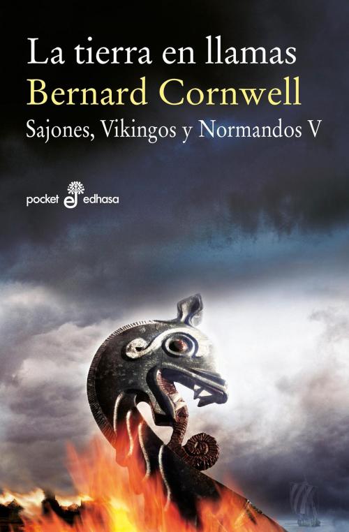 Cover of the book La tierra en llamas by Bernard Cornwell, EDHASA