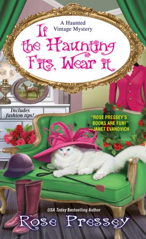 Cover of the book If the Haunting Fits, Wear It by Dana Dratch