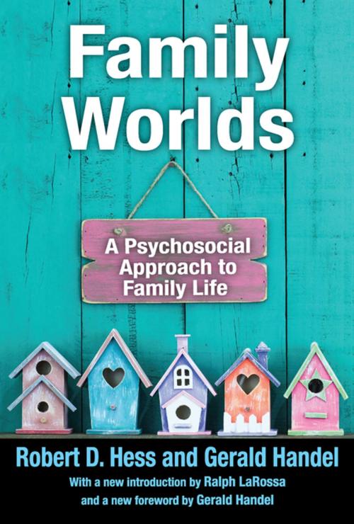 Cover of the book Family Worlds by Gerald Handel, Taylor and Francis