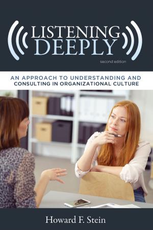 Cover of the book Listening Deeply by Walt Harrington