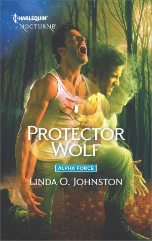 Cover of the book Protector Wolf by Stella Bagwell