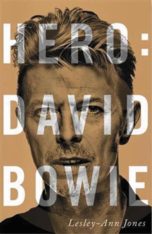 Cover of the book Hero: David Bowie by Lesley-Ann Jones, Alianza Editorial