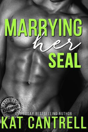 Cover of the book Marrying Her SEAL by Tricia O'Malley