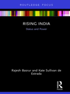 Cover of the book Rising India by Brian Paltridge, Sue Starfield