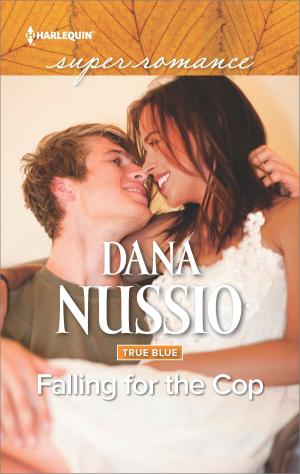 Cover of the book Falling for the Cop by Olivia Gates