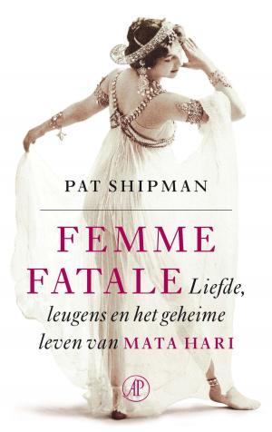 Book cover of Femme fatale