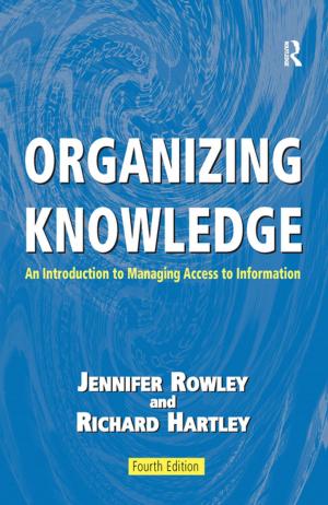 Cover of the book Organizing Knowledge by JoAnn Myer Valenti