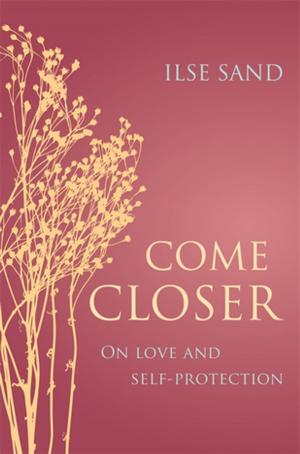 Book cover of Come Closer