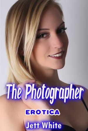 Book cover of Erotica: The Photographer