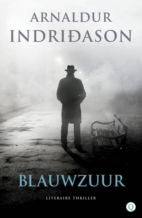 Cover of the book Blauwzuur by Arnaldur Indridason, Singel Uitgeverijen