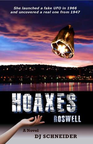 Cover of the book Hoaxes Roswell by Leslie O'Kane