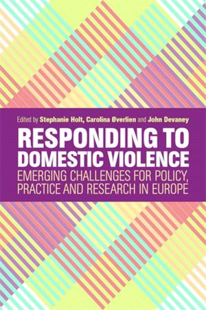 Book cover of Responding to Domestic Violence