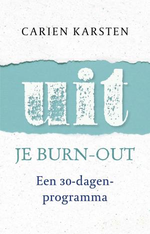 Cover of the book Uit je burnout by HELEN CUMMINS
