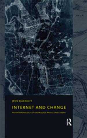 Cover of the book Internet and Change by Jennifer Taylor-Cox, Christine Oberdorf