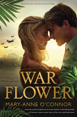 Cover of the book War Flower by Kelley Armstrong