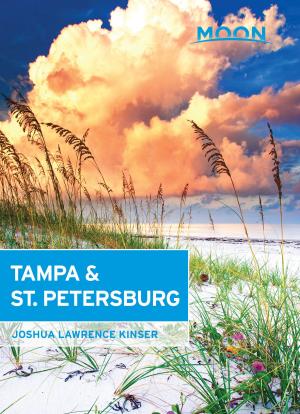 Book cover of Moon Tampa & St. Petersburg