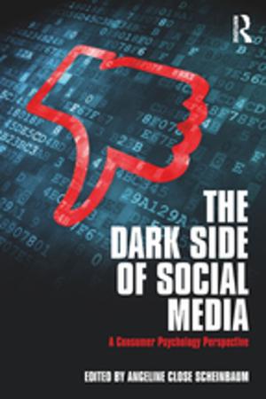 Cover of the book The Dark Side of Social Media by Ozay Mehmet