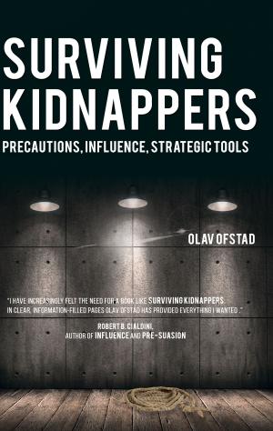 Cover of the book Surviving Kidnappers by Gil Hogg