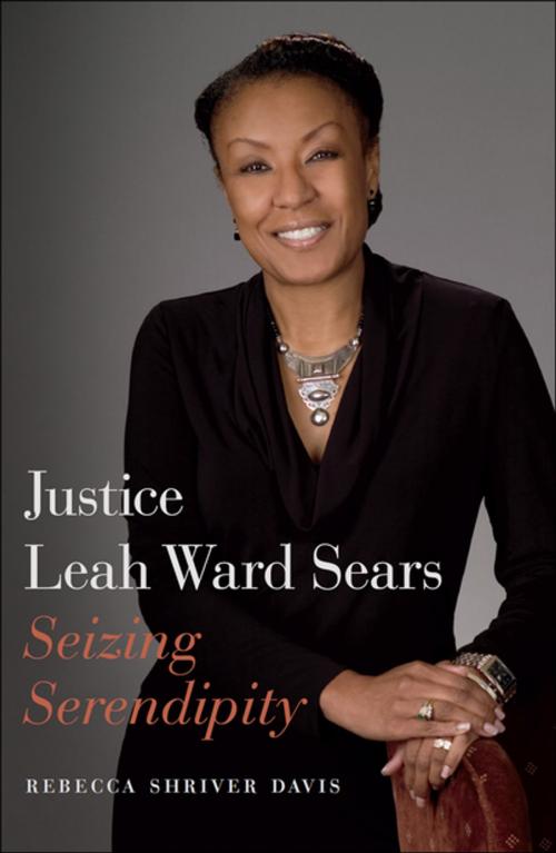 Cover of the book Justice Leah Ward Sears by Rebecca Shriver Davis, University of Georgia Press