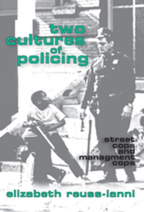 Cover of the book Two Cultures of Policing by John Leo, Taylor and Francis
