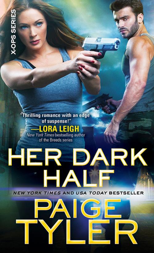 Cover of the book Her Dark Half by Paige Tyler, Sourcebooks