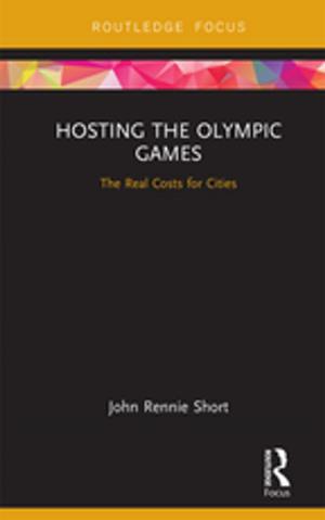 Cover of the book Hosting the Olympic Games by Wyndham Thomas