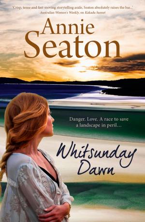 Cover of the book Whitsunday Dawn by Linda Chapman, Steve Cole