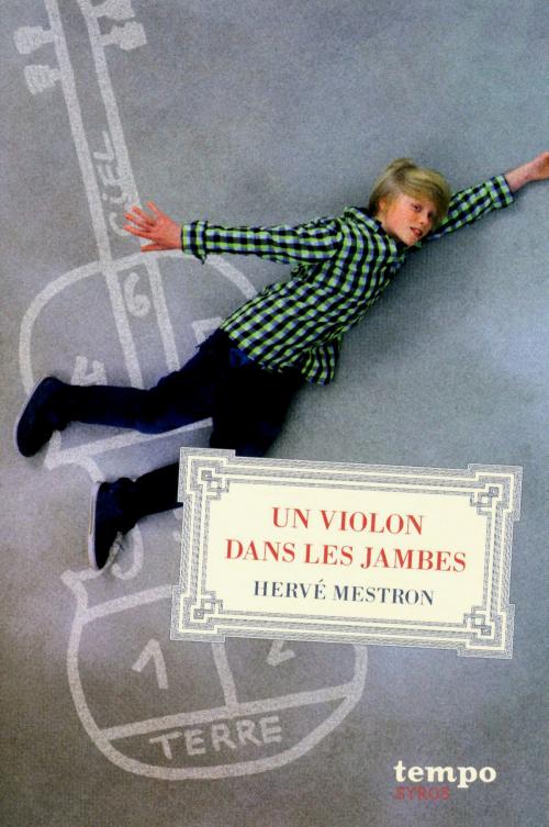 Cover of the book Un violon dans les jambes by Hervé Mestron, Nathan