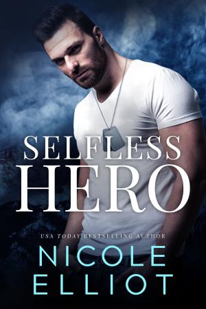 Cover of the book Selfless Hero by Mallory Rush