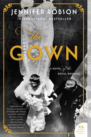 Book cover of The Gown