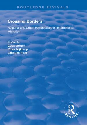 Cover of the book Crossing Borders by Sarah-Myriam Martin- Brule