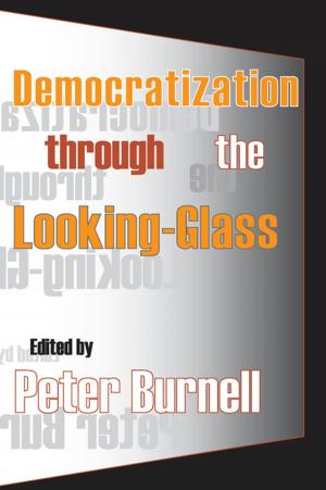 Cover of the book Democratization Through the Looking-glass by Rod Ellis, Natsuko Shintani