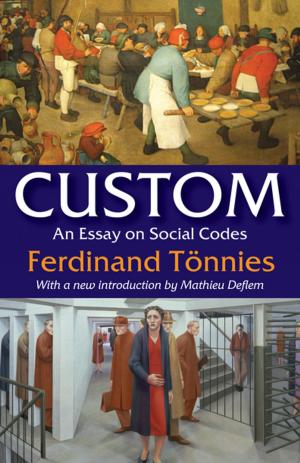 Cover of the book Custom by Garth Lean, Russell Staiff