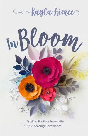 Cover of the book In Bloom by B&H Español Editorial Staff