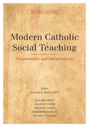 Cover of the book Modern Catholic Social Teaching by Kristin E. Heyer