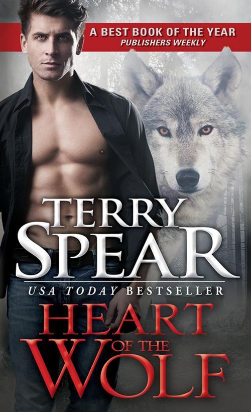 Cover of the book Heart of the Wolf by Terry Spear, Sourcebooks