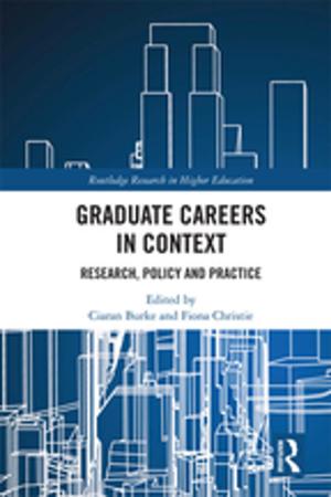 Cover of the book Graduate Careers in Context by C. Margaret Hall