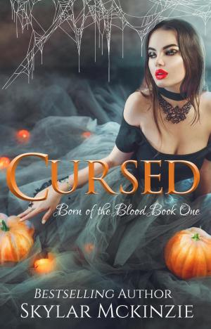 Cover of the book Cursed by Sara Schoen