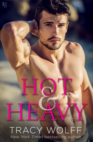 Cover of the book Hot &amp; Heavy by Iris Johansen
