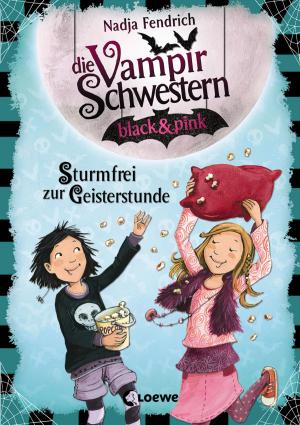 bigCover of the book Vampirschwestern black & pink 3 - Sturmfrei zur Geisterstunde by 