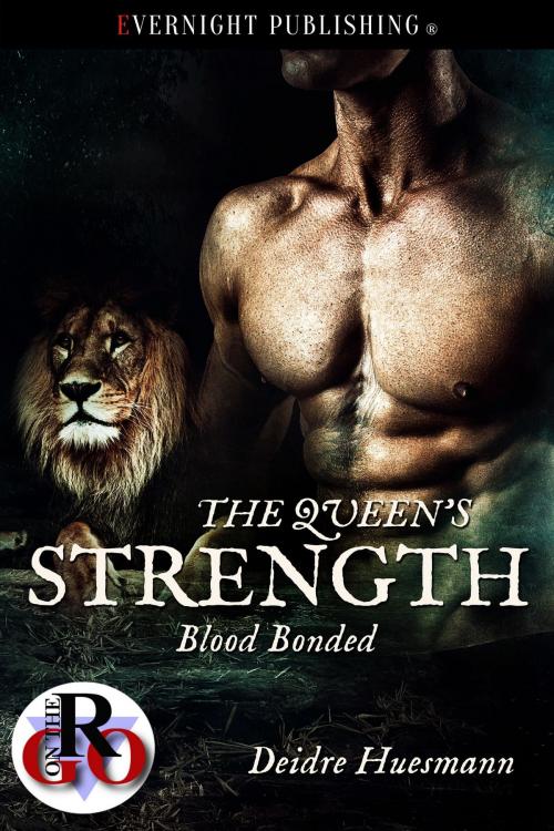 Cover of the book The Queen's Strength by Deidre Huesmann, Evernight Publishing